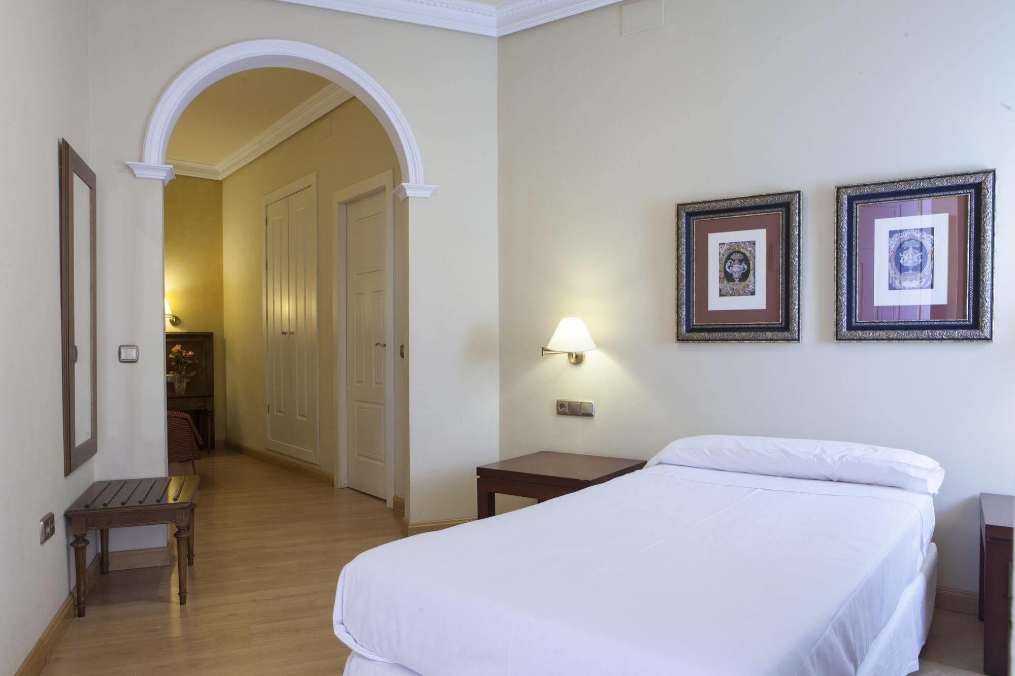 Hotel Cervantes Sevilla Eksteriør bilde